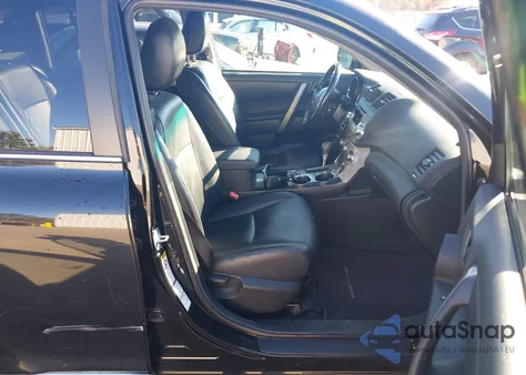 2012 Toyota Highlander Se V6 из США, поврежденный, VIN 5TDBK3EH3CS099319